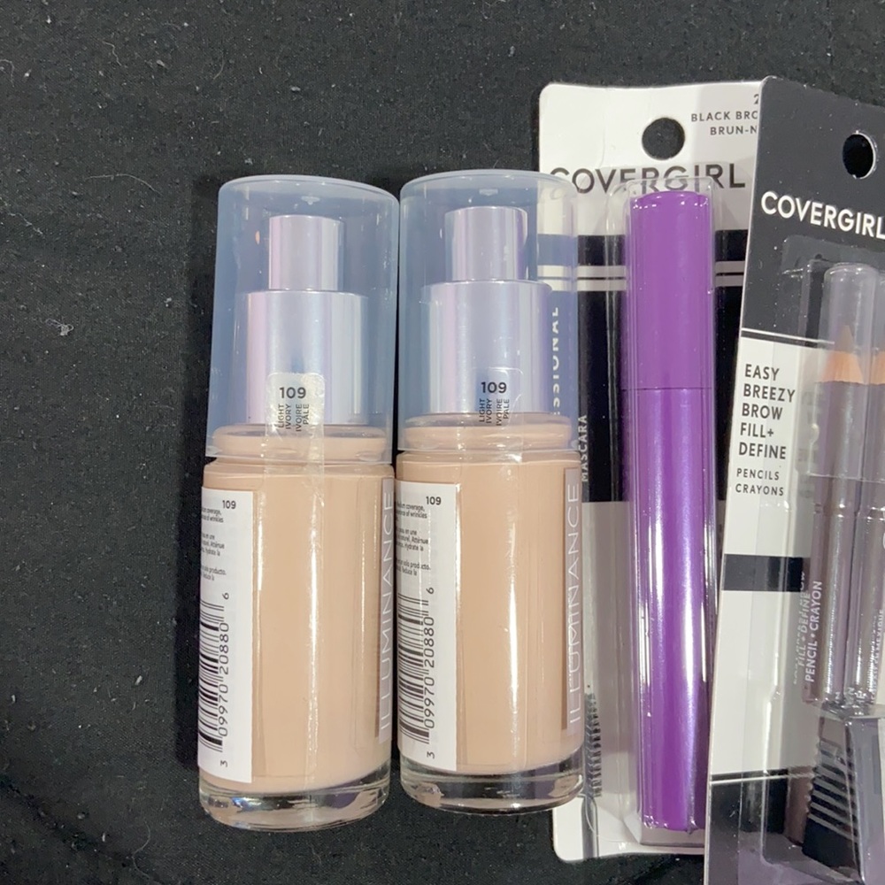 Makeup bundle - Picture 2 of 2